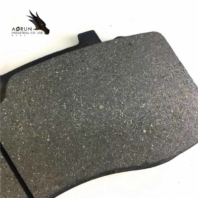 وسادات الفرامل الأمامية الصامتة D1506 عالية الأداء